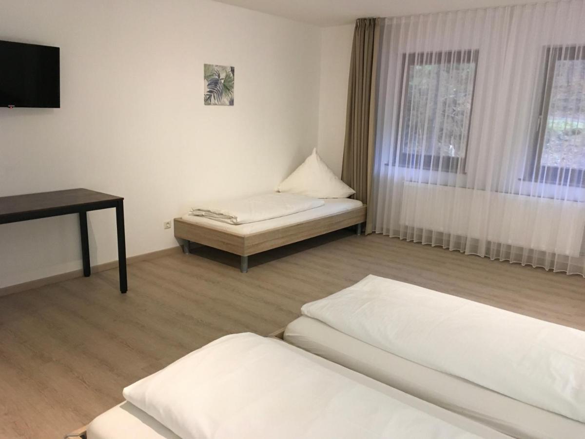 Hotel-Pension Zum Paradies Willingen  Zewnętrze zdjęcie